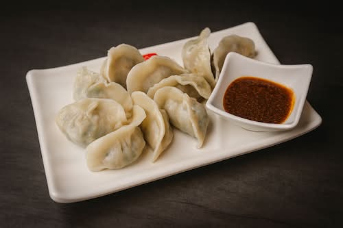 Chive & Pork Dumplings / 韭菜豬肉水餃
